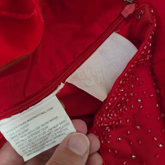 (Fits 16ish) Y2K Vintage Forever Yours Red/Magenta Duochrome A-Line Beaded Gown - Picture 3 of 11